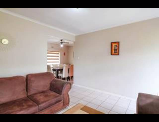 2 BEDROOM TOWNHOUSE FOR SALE IN HORIZON VIEW
